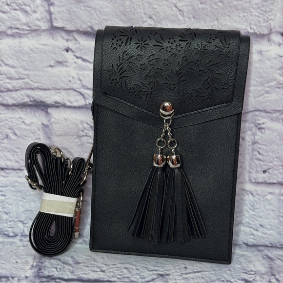 SeOsto Black Crossbody Phone Purse | NWOT | Multiple Straps & Tassel Detail - Picture 1 of 6
